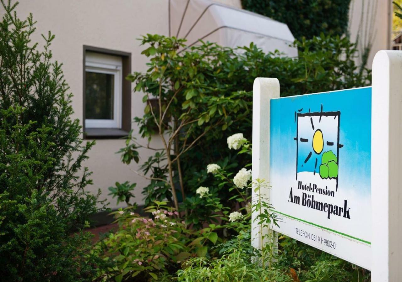 Hotel-Pension Am Böhmepark Soltau Exterior foto